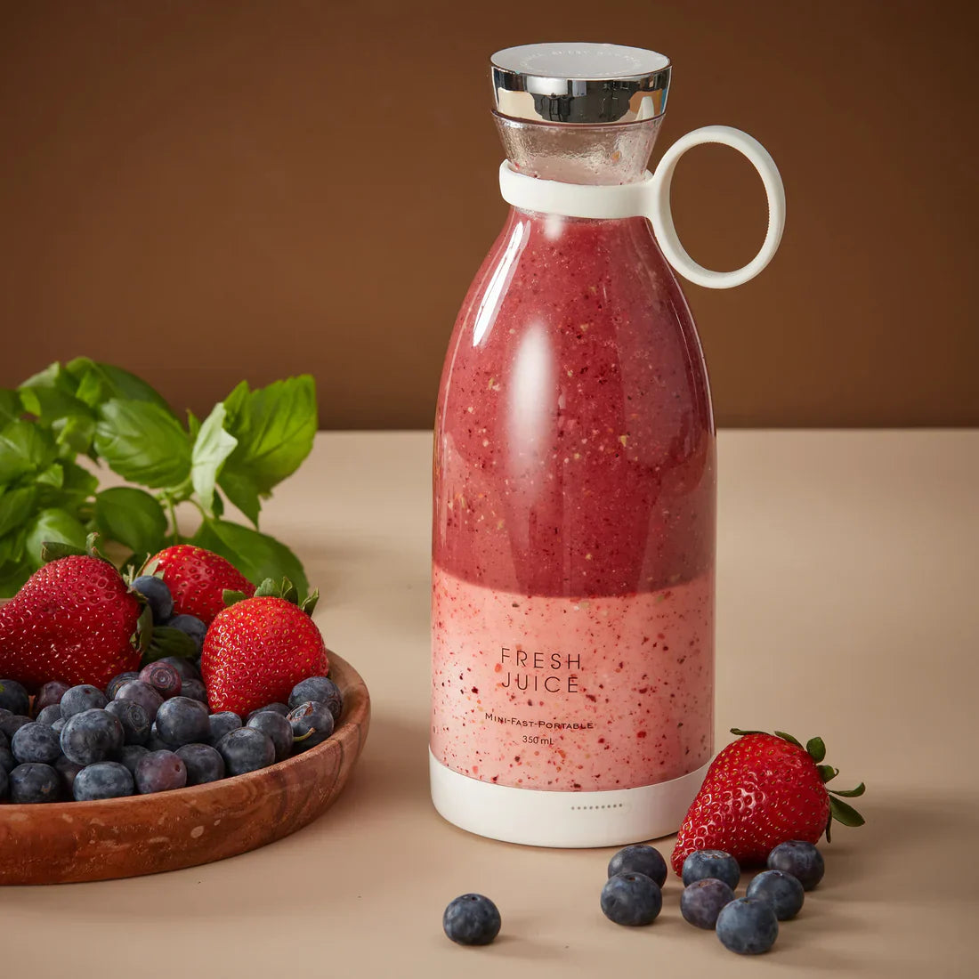 Portable mini blender for smoothies, protein shake, milkshakes
